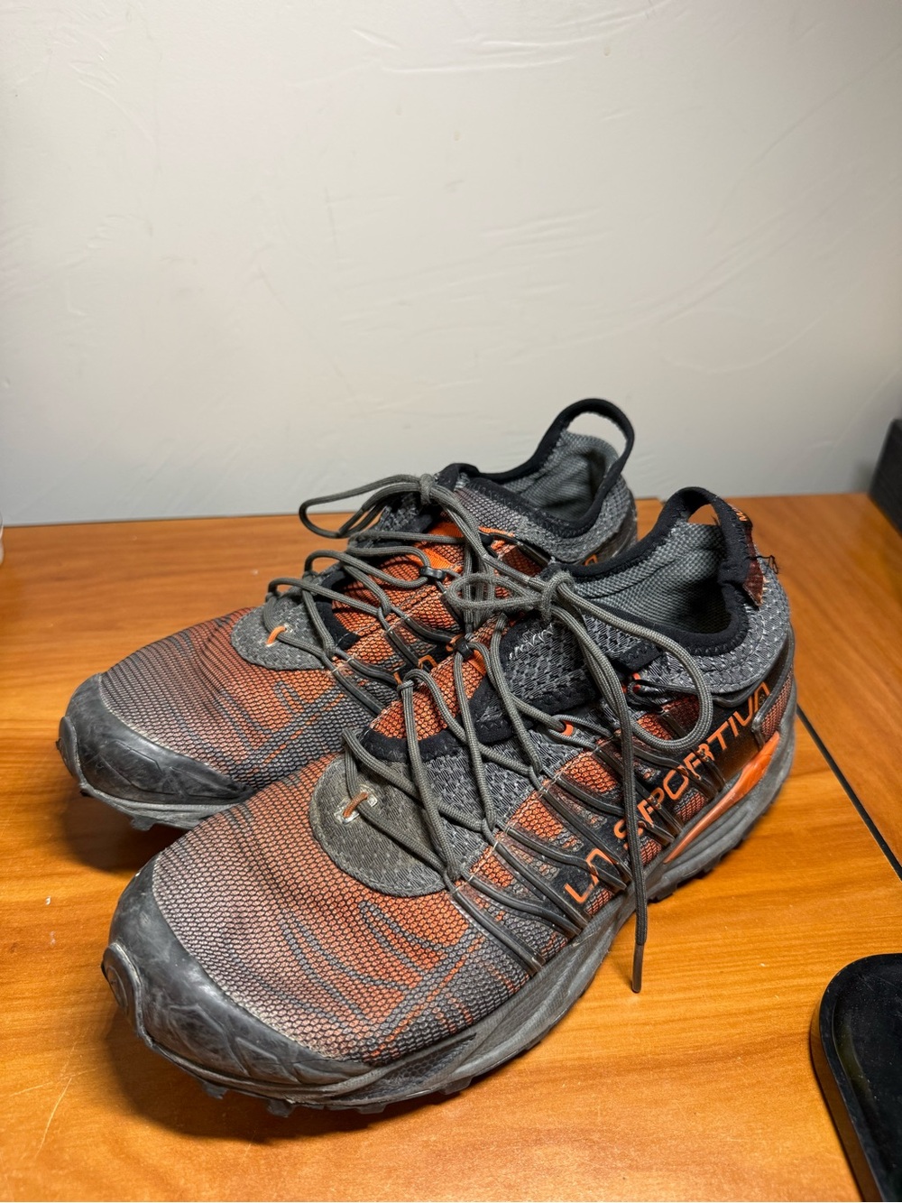 La Sportiva Men's Mutant Trail Running Shoe Orange Black Lace Up Comfort 8.5
